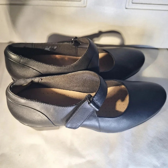 Clarks Collection Ultimate Comfort Emslie Lulin Pump Black Mary Jane Heel Sz 10 - Picture 5 of 8